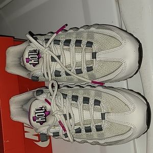 Nike Air Max 95 Houston pride